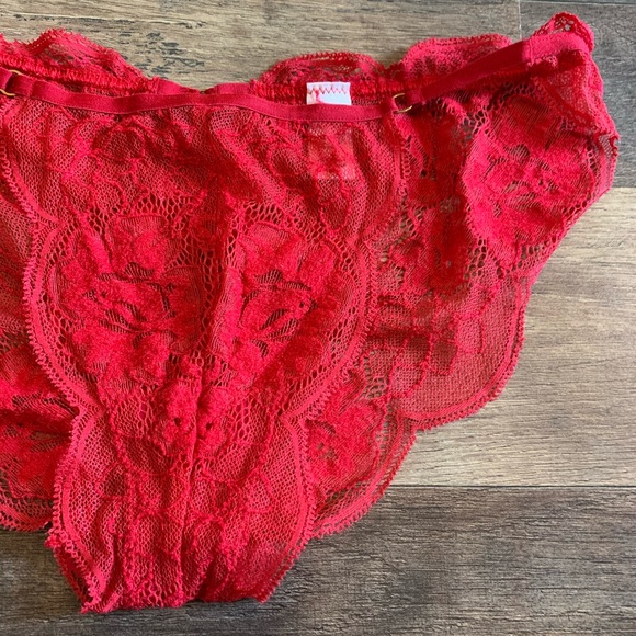 VS Very Sexy Christmas Lace String Bikini Panty - Picture 3 of 11